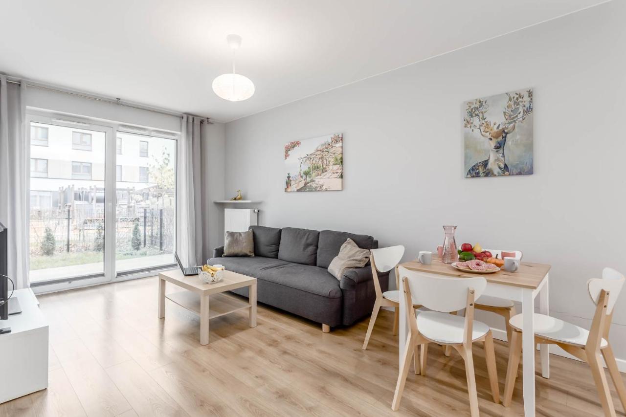 Chill Apartments Mokotow Business Center ワルシャワ エクステリア 写真