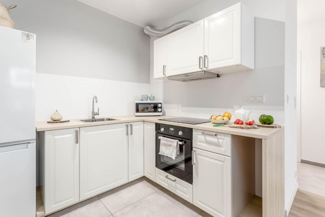 Chill Apartments Mokotow Business Center ワルシャワ エクステリア 写真