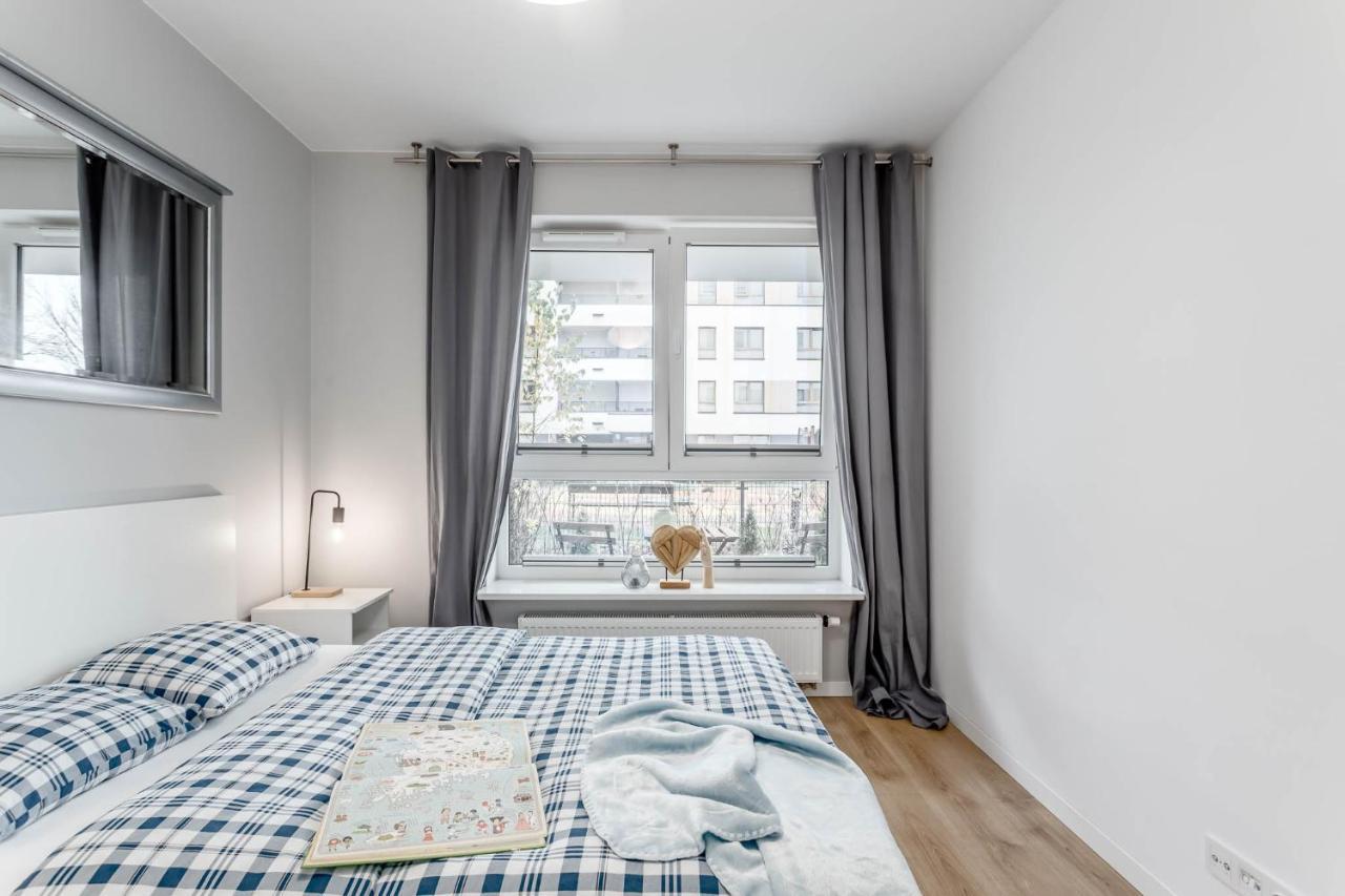 Chill Apartments Mokotow Business Center ワルシャワ エクステリア 写真
