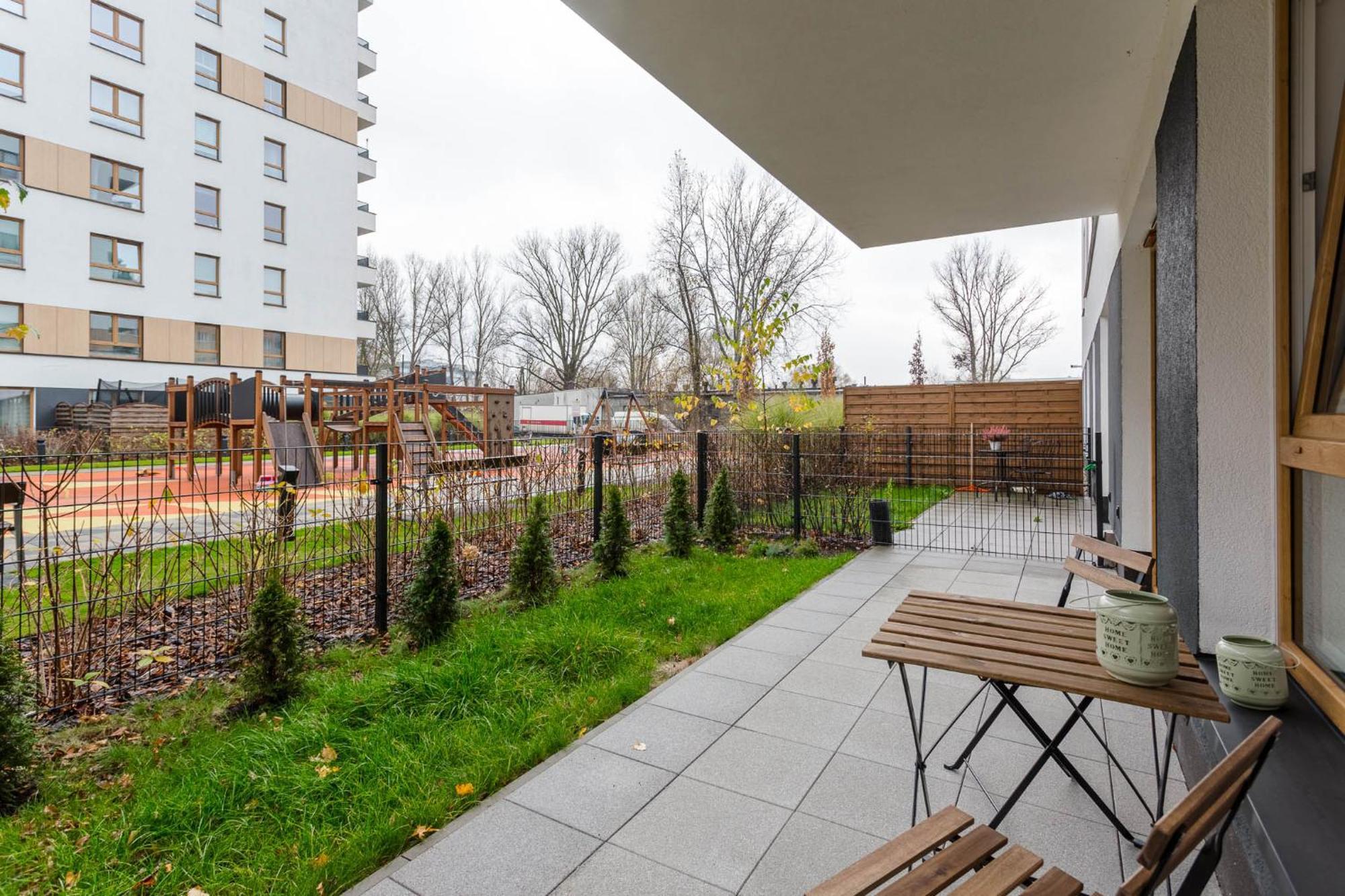 Chill Apartments Mokotow Business Center ワルシャワ エクステリア 写真
