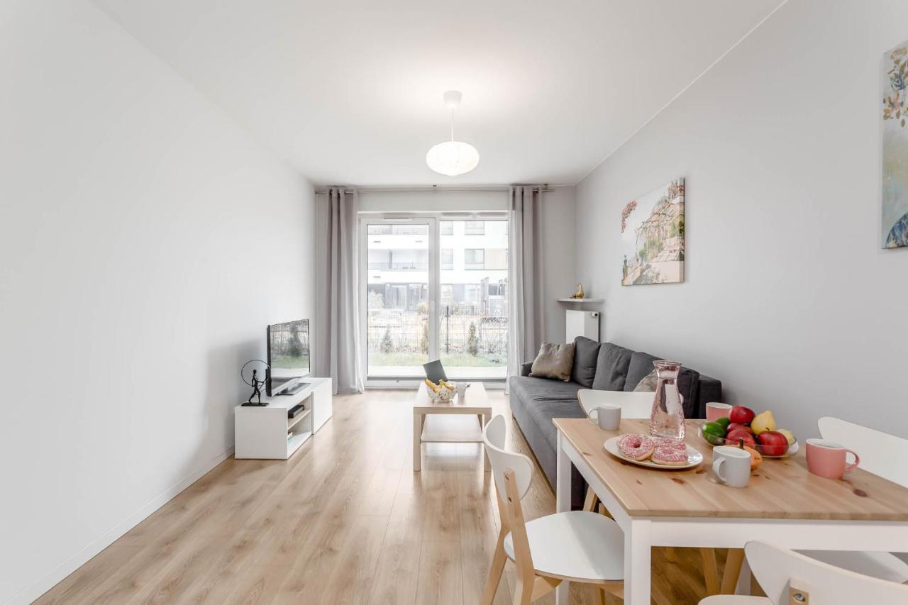 Chill Apartments Mokotow Business Center ワルシャワ エクステリア 写真