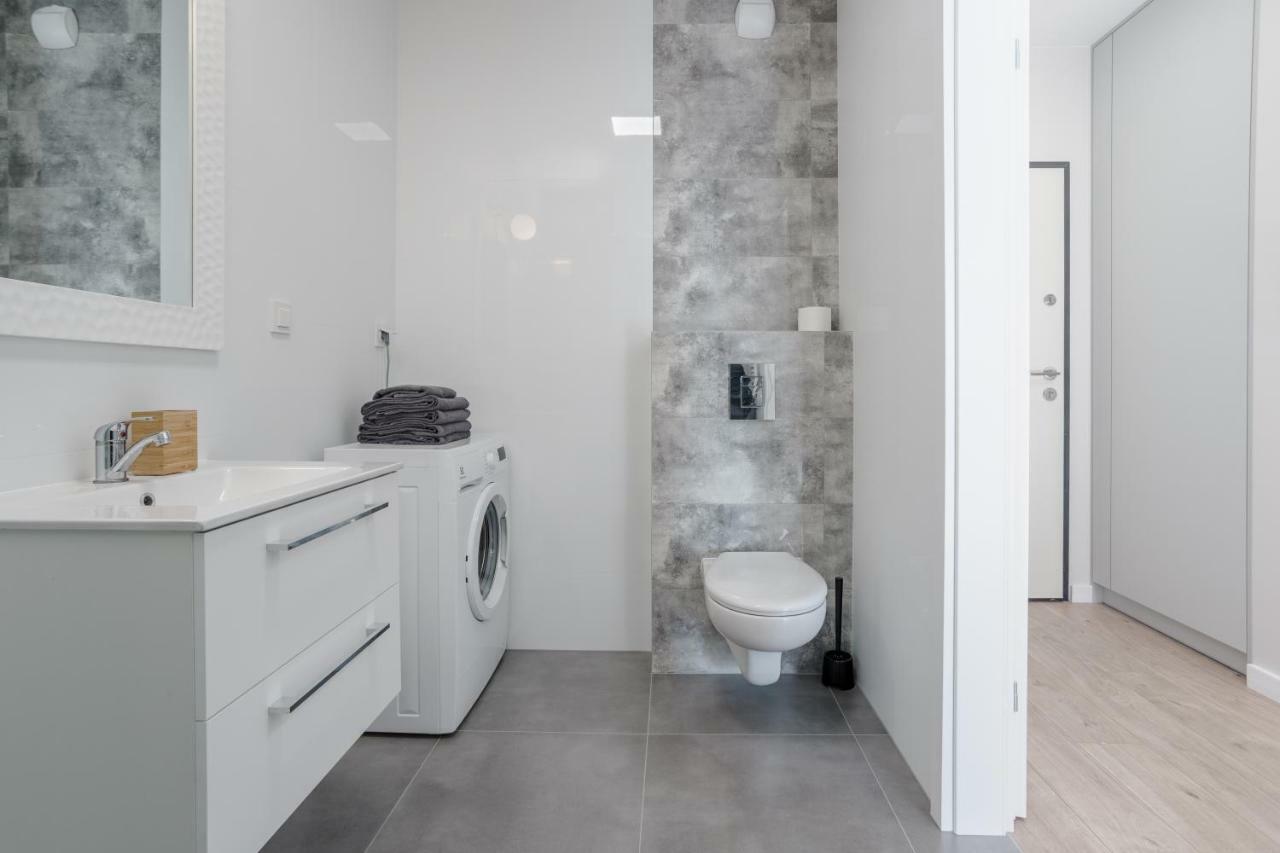 Chill Apartments Mokotow Business Center ワルシャワ エクステリア 写真